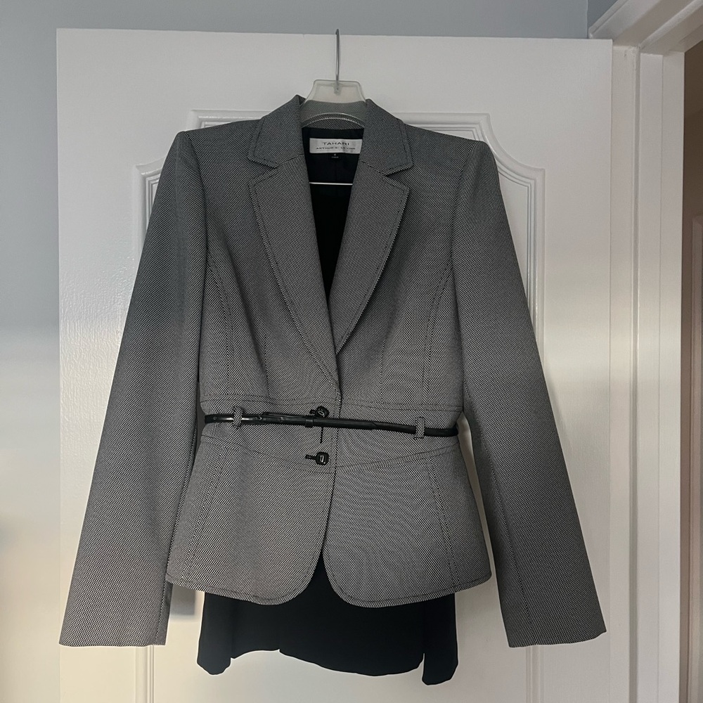 Tahari Gray Women's Blazer with Belt
